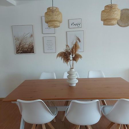 Stilvolle Ferienwohnung Free Parking, Space, Wlan Niestetal Exteriér fotografie